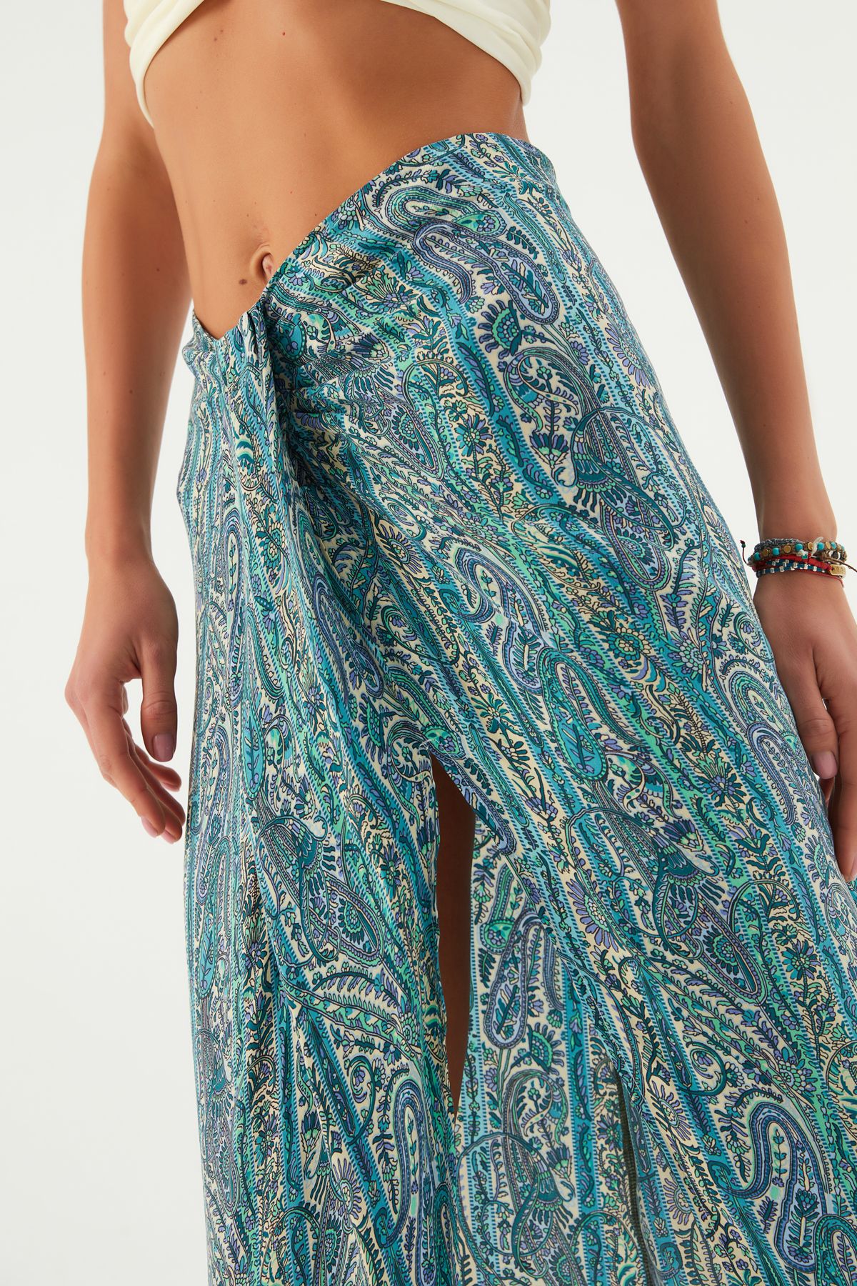 MAYA VEGAN SILK KNOTTED SKIRT GREEN